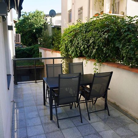Luxury Apartment By The Park / Arch Of Triumph Bukarest Exteriör bild