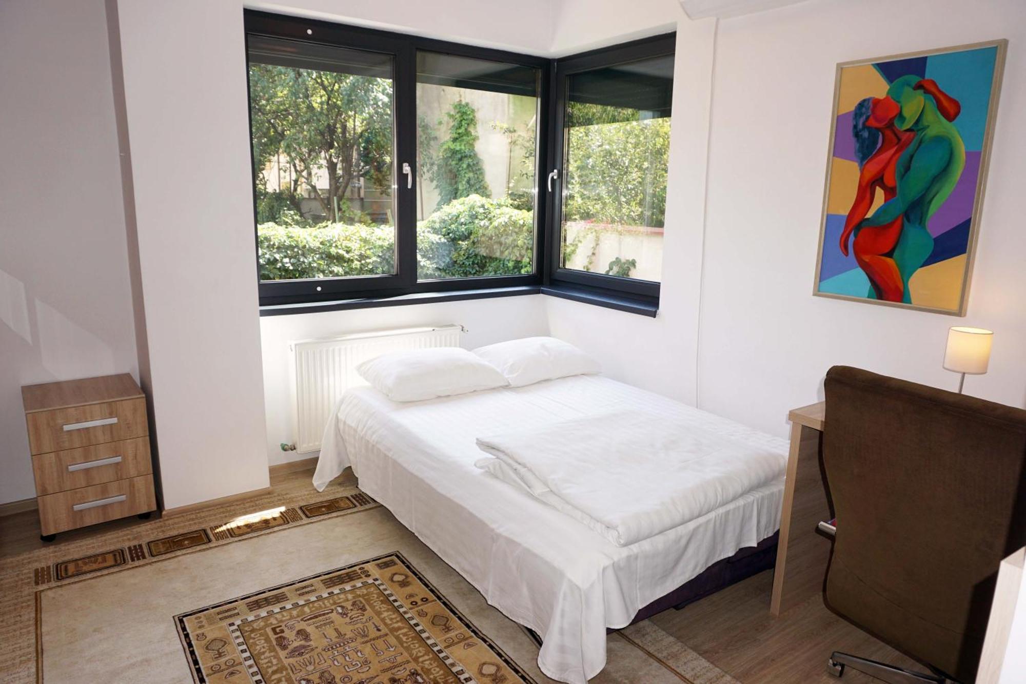 Luxury Apartment By The Park / Arch Of Triumph Bukarest Exteriör bild